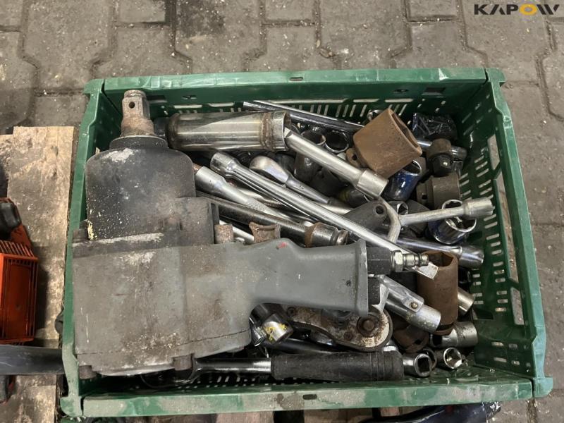 Hand tools and chainsaw 14