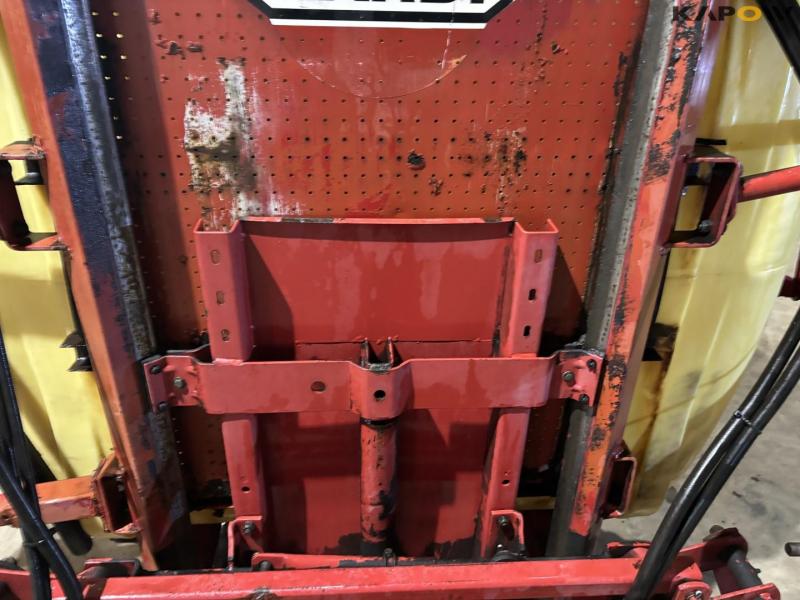 Hardi 1000L 12 meter sprayer 29