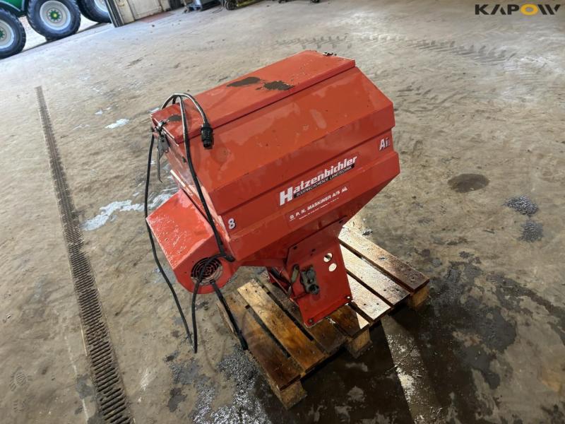 Hatzenbichler Air 8 grass seed box 7