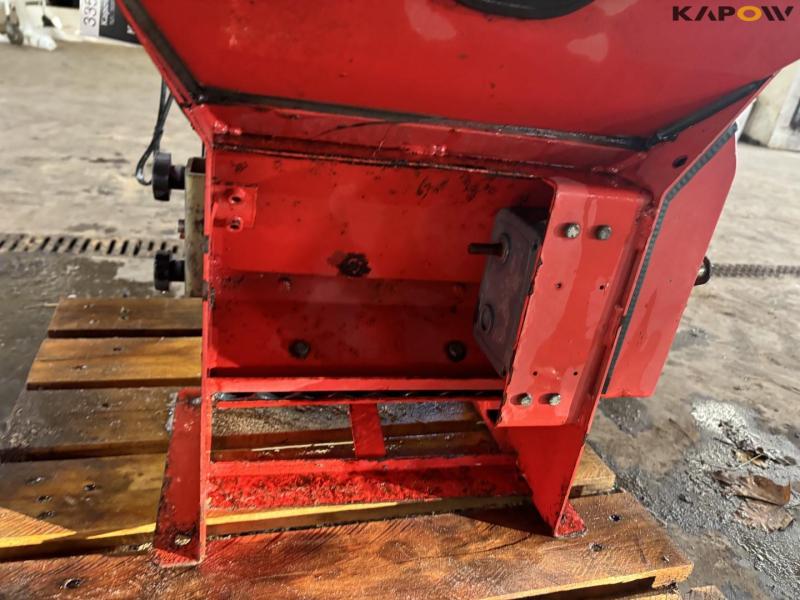 Hatzenbichler Air 8 grass seed box 13