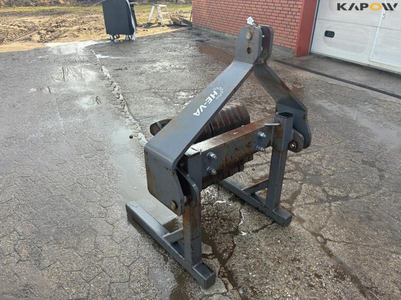 HE-VA front frame with Agco weight discs 4