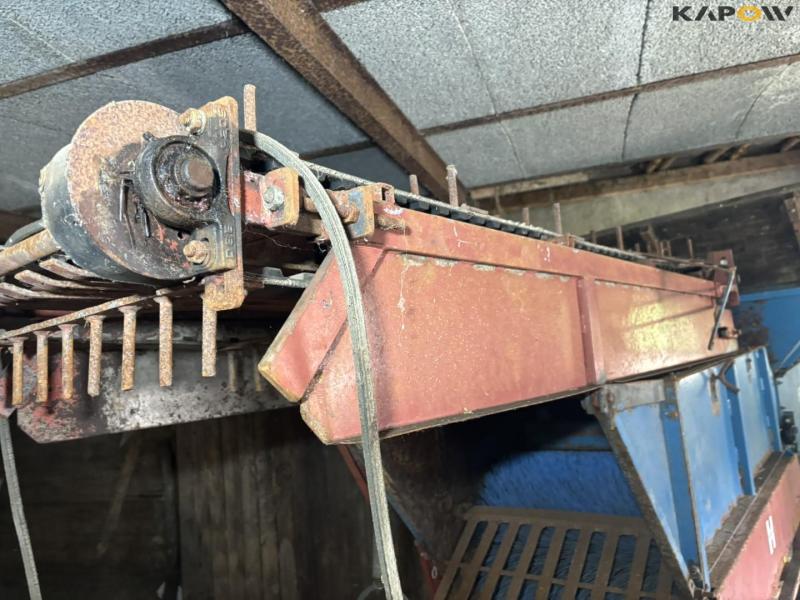 Herborg beet cleaner with elevator 28