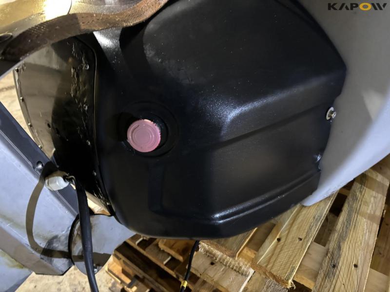 Hilltip salt spreader 14