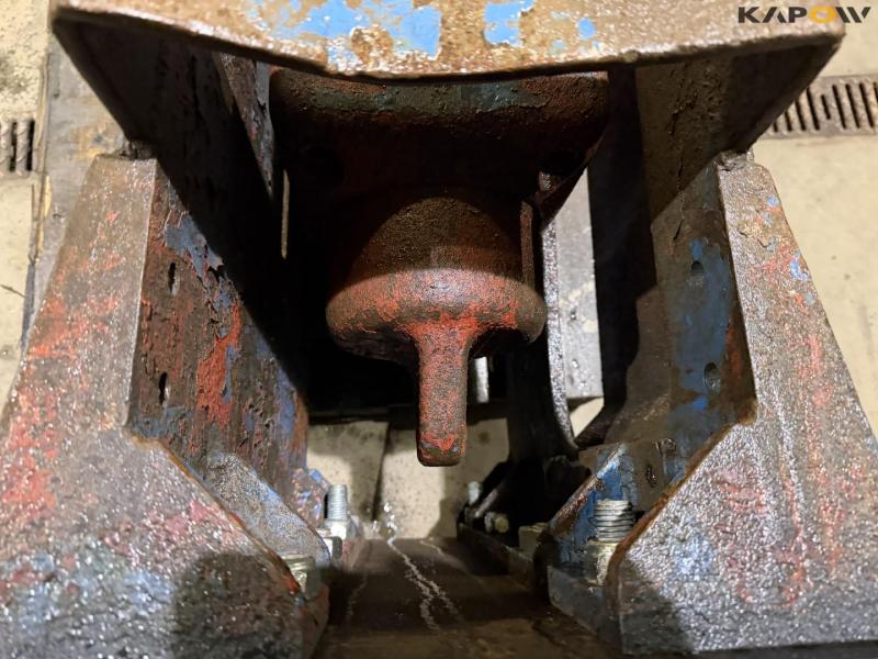 Hydraulic hammer with S70 hitch 8