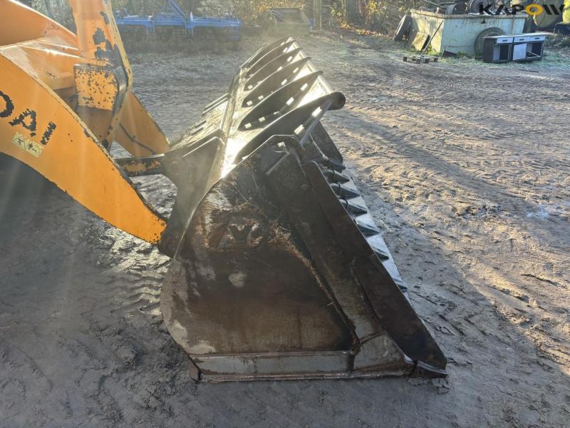 Hyundai HL 757-9A XTD wheel loader 11