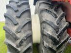 IH 1255 tractor with twin wheels 27