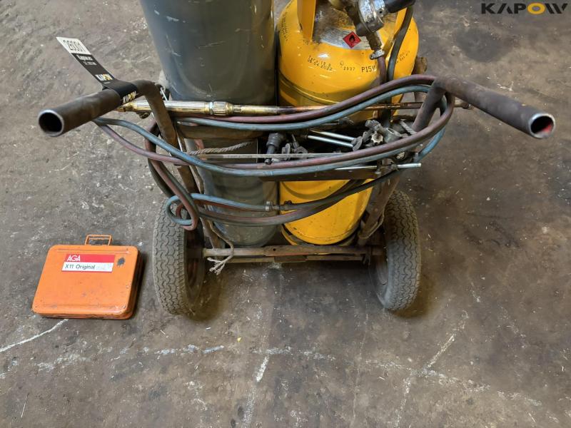 Oxygen and gas equipment 8