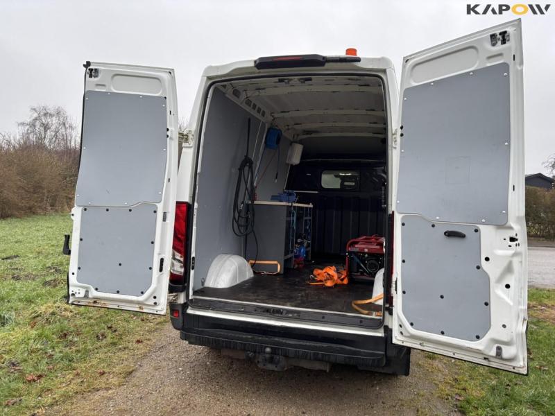 Iveco Daily 35-170 van 62