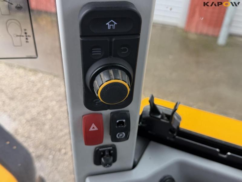 JCB 427 Agri wheel loader 45