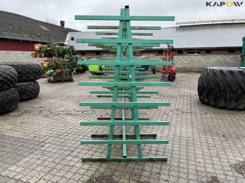 Iron shelf 6 meters 2