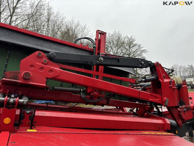 JF mower with belt and crimper 36