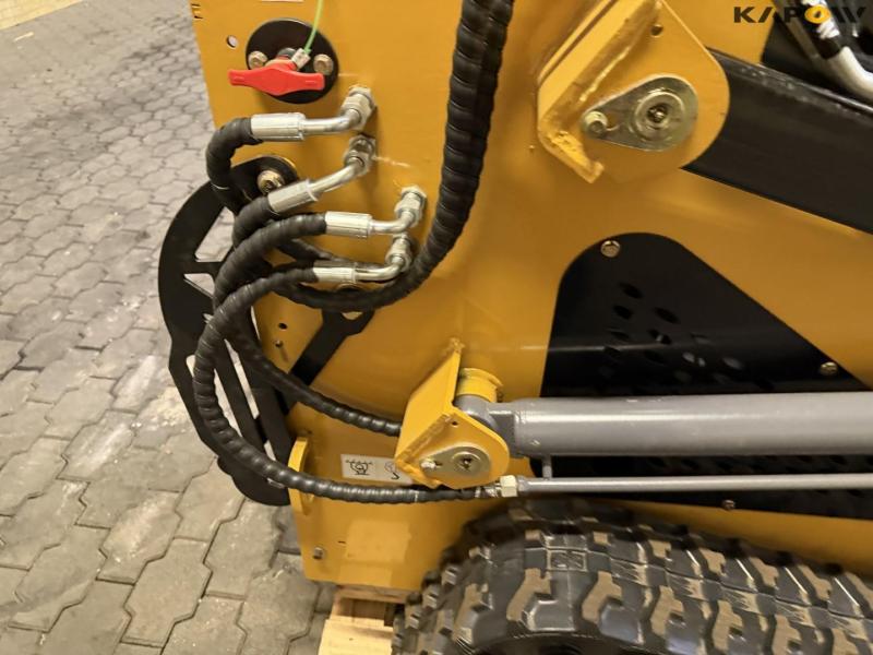 Jining Lihua Heavy T360 skid steer loader 17