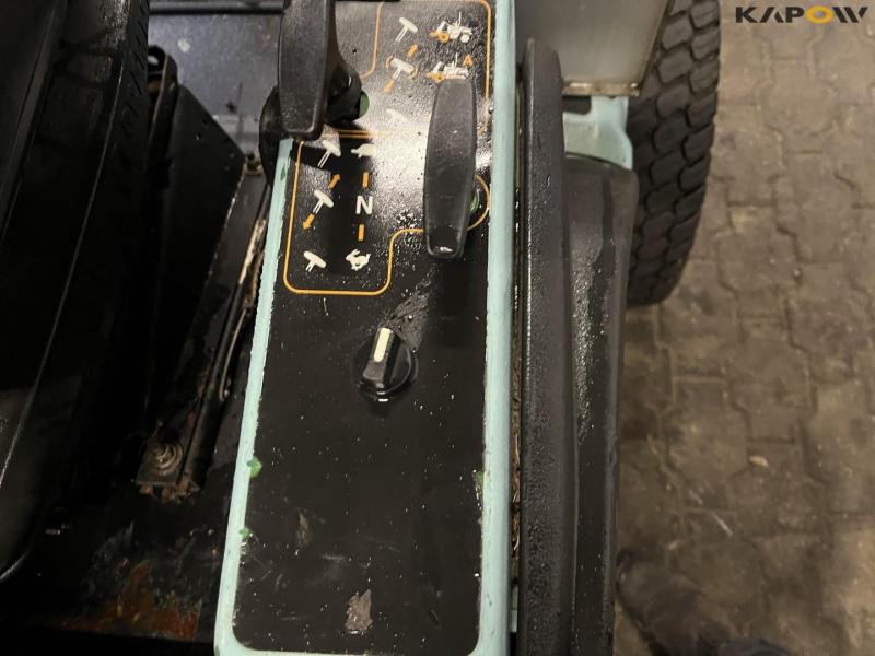 John Deere 1565 tool carrier 20