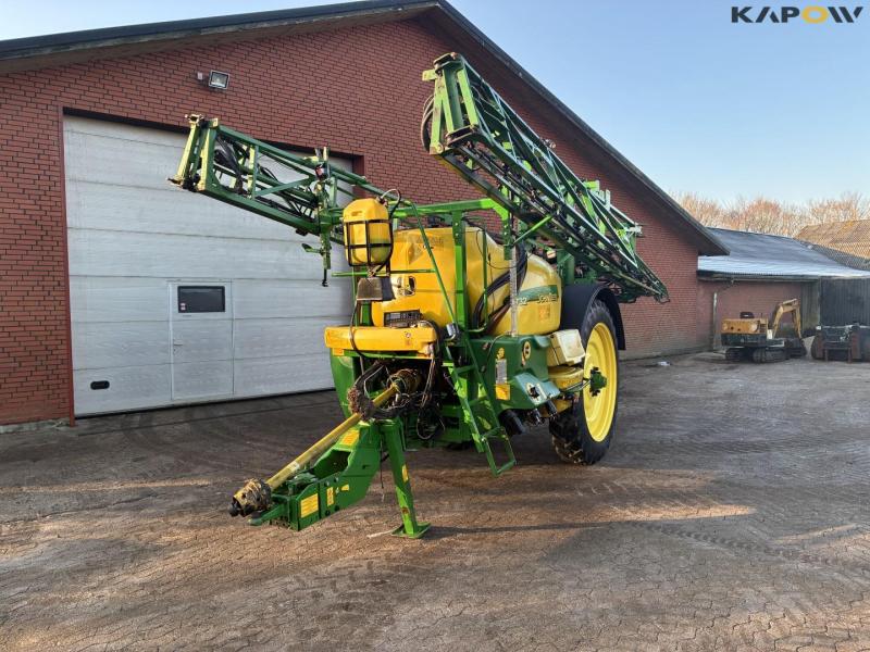 John Deere 732 field sprayer 3