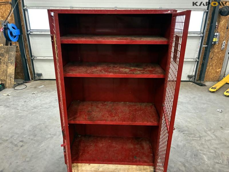 Chemistry cabinet 7