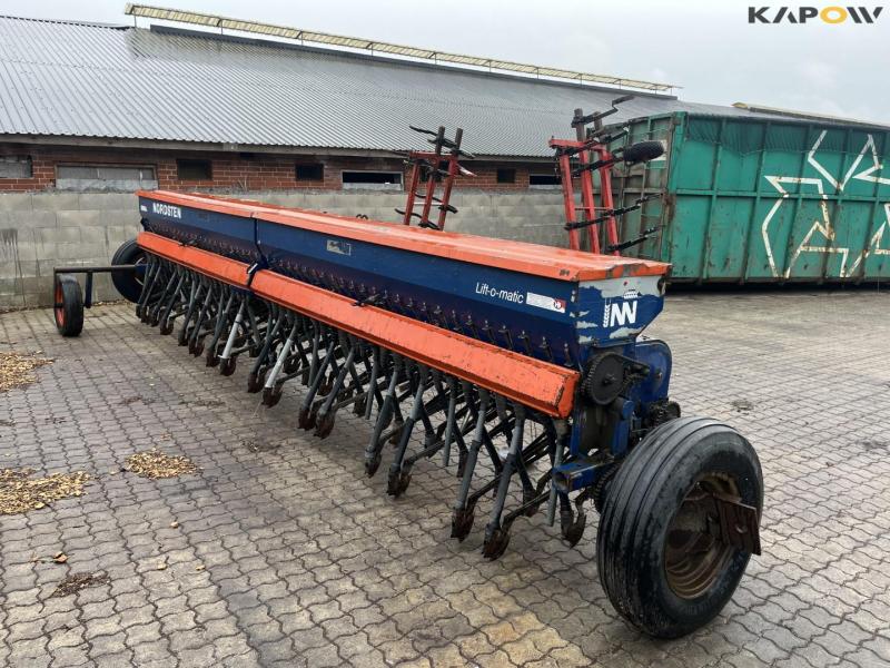 Combination set for row sowing in maize 5