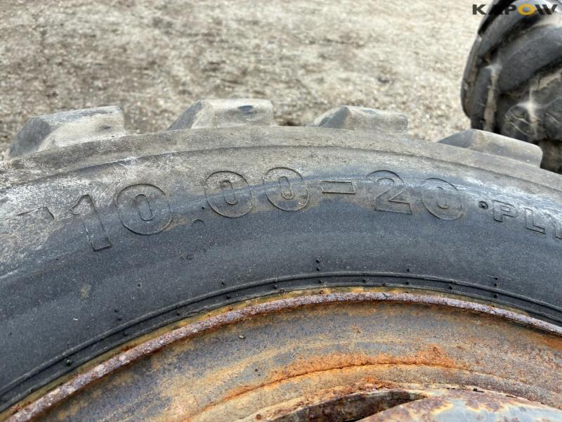 Complete wheels and rims 15