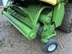 Krone Big Pack 4X4 baler with bale trailer 21