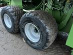 Krone Big Pack 4X4 baler with bale trailer 63
