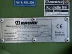 Krone Big Pack 4X4 baler with bale trailer 83