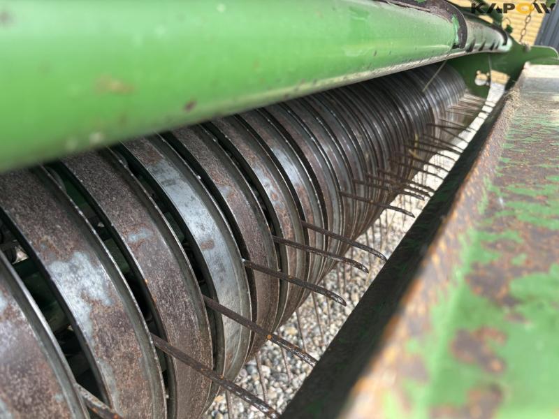 Krone BigPack 890 XC baler 20
