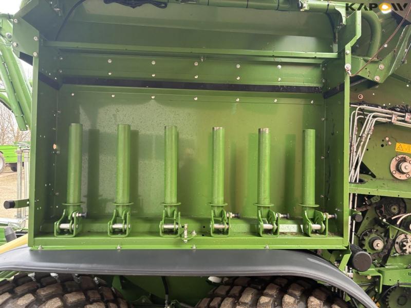 Krone Comprima CF155 XC Plus round baler 43