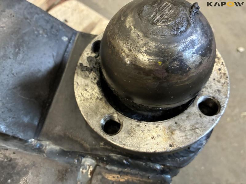 Ball hitch 5