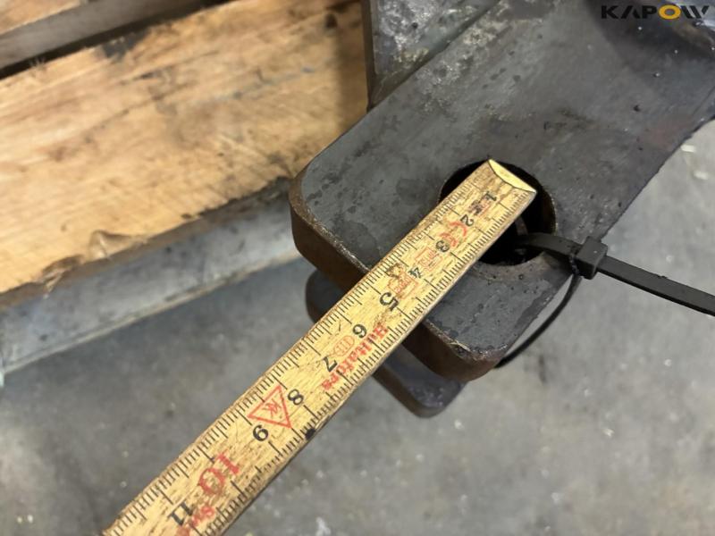 Ball hitch 6