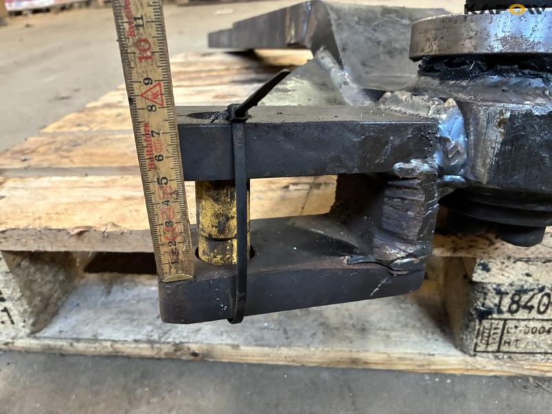 Ball hitch 7