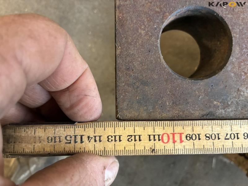 Ball hitch 11