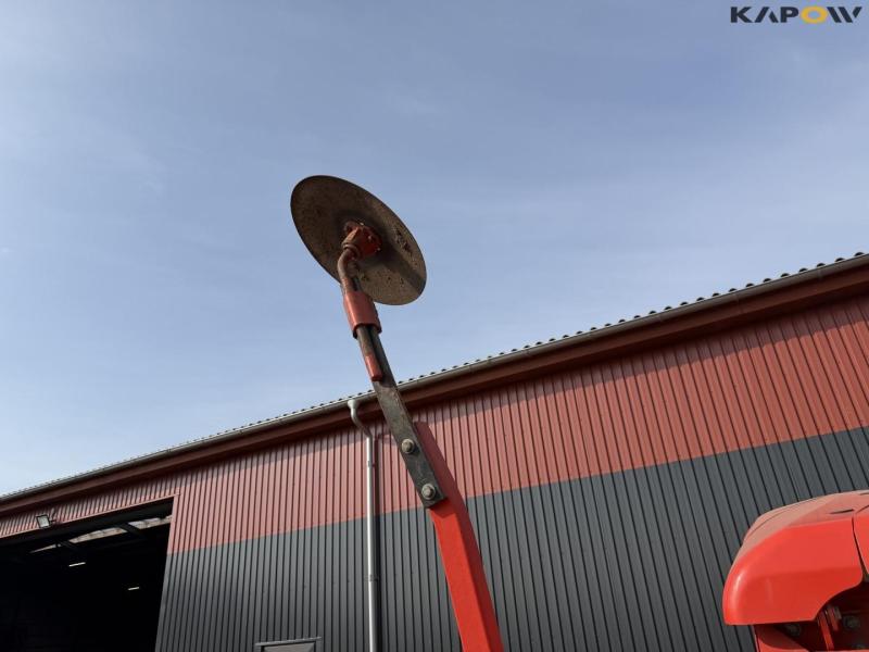 Kuhn 4030 power harrow seeding kit 63