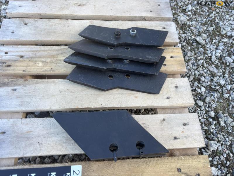 Kuhn wear parts 4