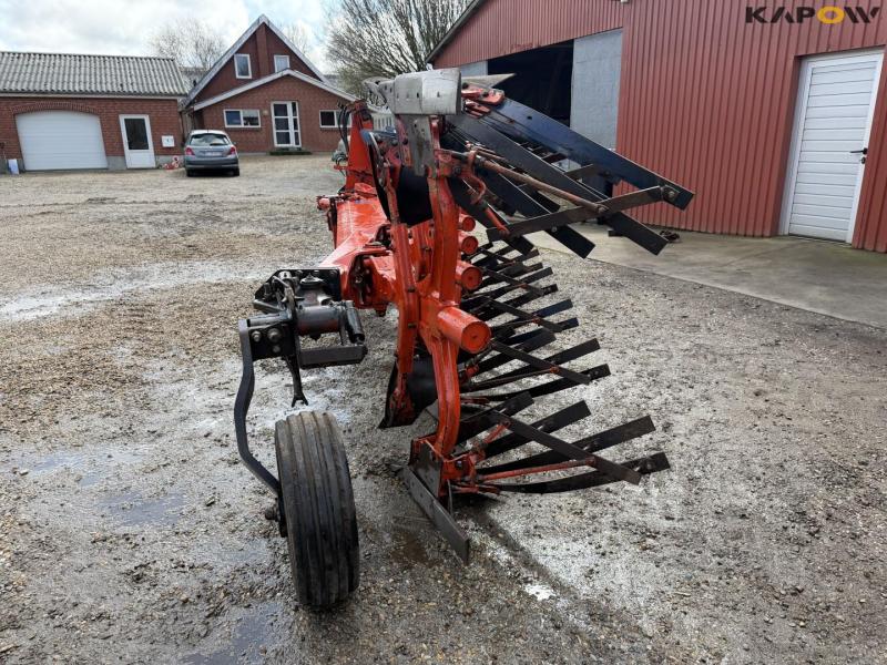 Kuhn Vari-Master 151 5 furrow plough 6
