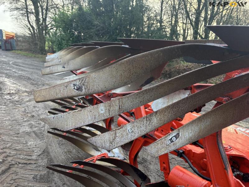 Kuhn Vari-Master 183 6-furrow plough 22