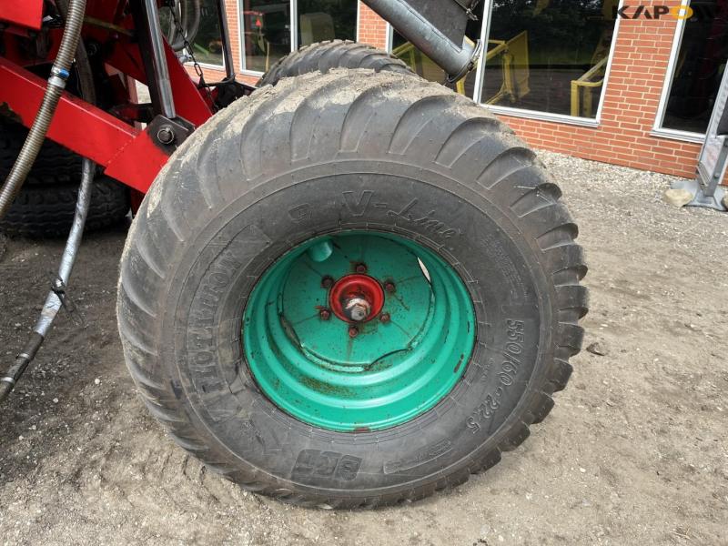 Kverneland Accord + Einböck Seed Machine + Snail 9