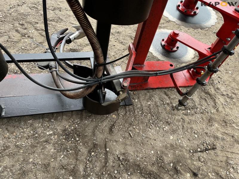 Kverneland Accord + Einböck Seed Machine + Snail 36