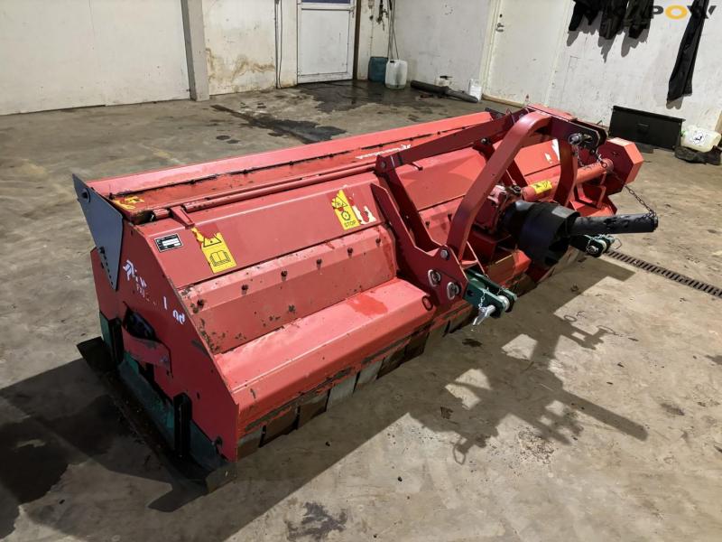 Kverneland FXJ 255 flail mower 3