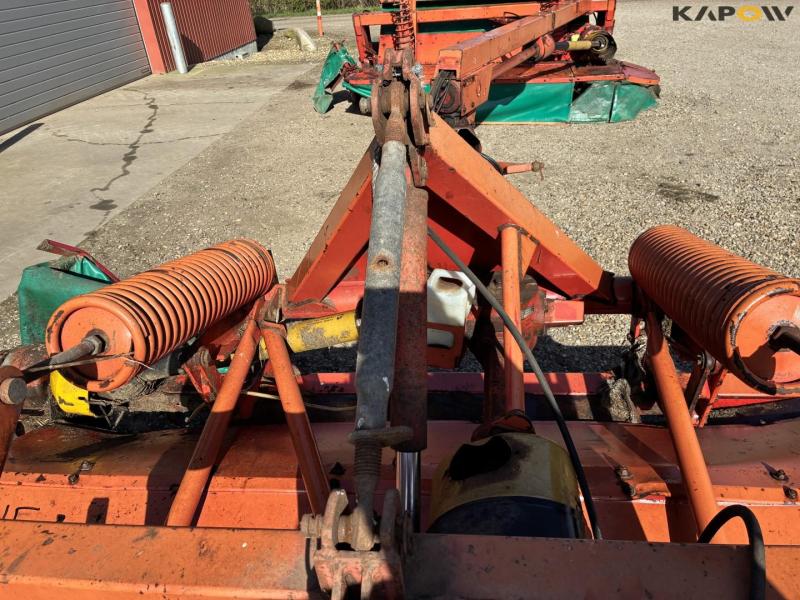 Kverneland taarup 338b/328E seeding set with front mower 11