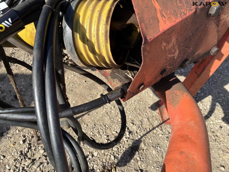 Kverneland taarup 338b/328E seeding set with front mower 26