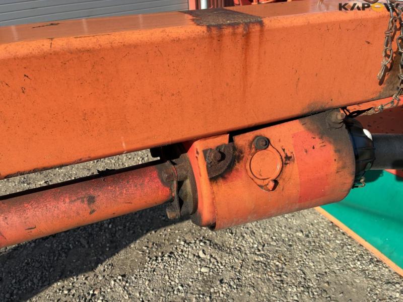 Kverneland taarup 338b/328E seeding set with front mower 28