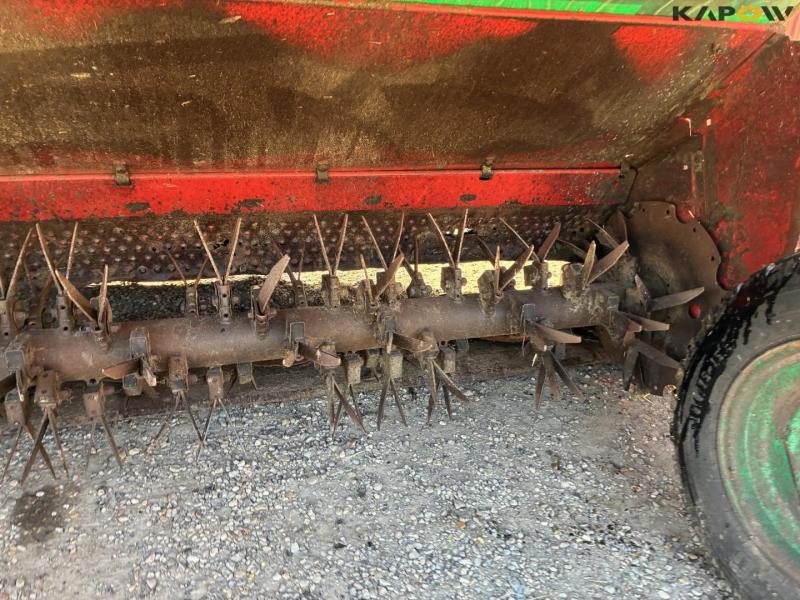 Kverneland taarup 338b/328E seeding set with front mower 39