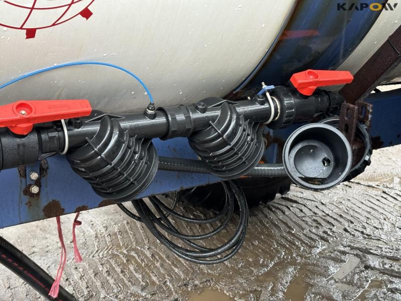 Sprayer Uni-Flyg 7000 24meter sprayer 24