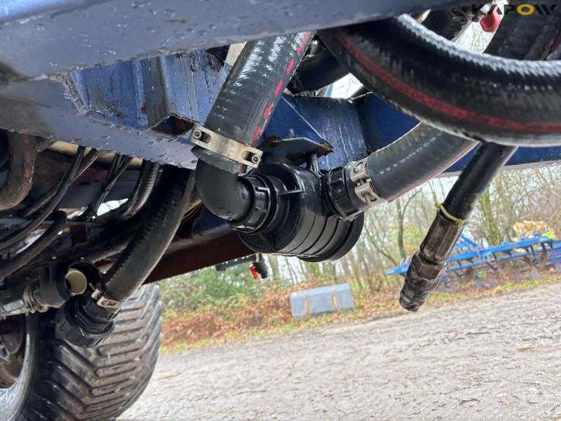 Sprayer Uni-Flyg 7000 24meter sprayer 49