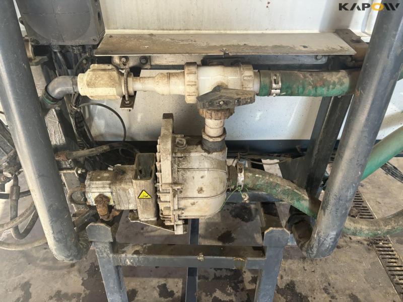 Kyndestoft front tank with computer 24