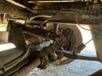 Flatbed truck with brakes on 1 axle 21