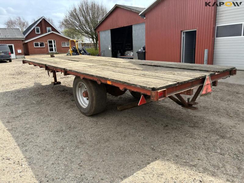 Flatbed truck 6