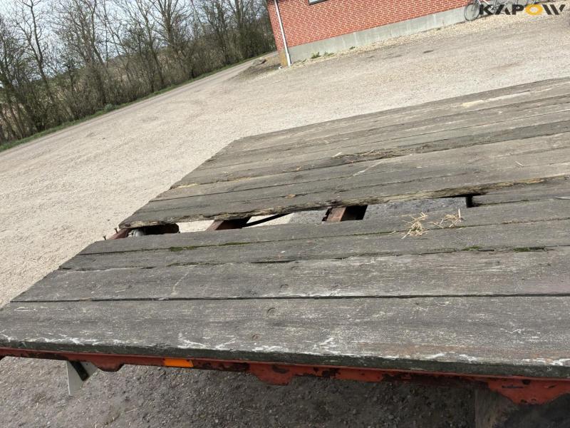 Flatbed truck 13