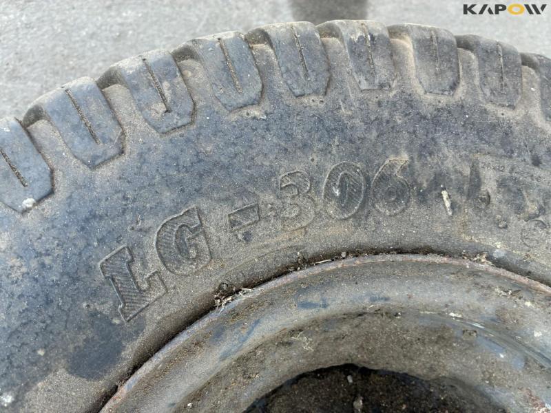 Land wheel for Kuhn plow 6