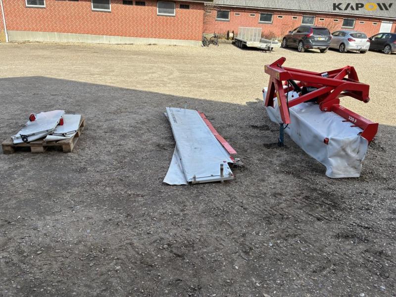 Lely 320F frame and curtains 4