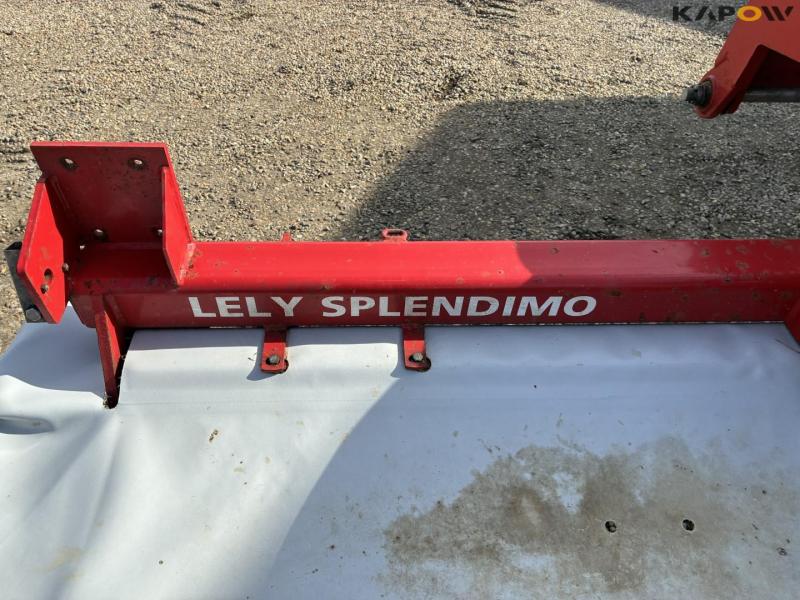 Lely 320F frame and curtains 8